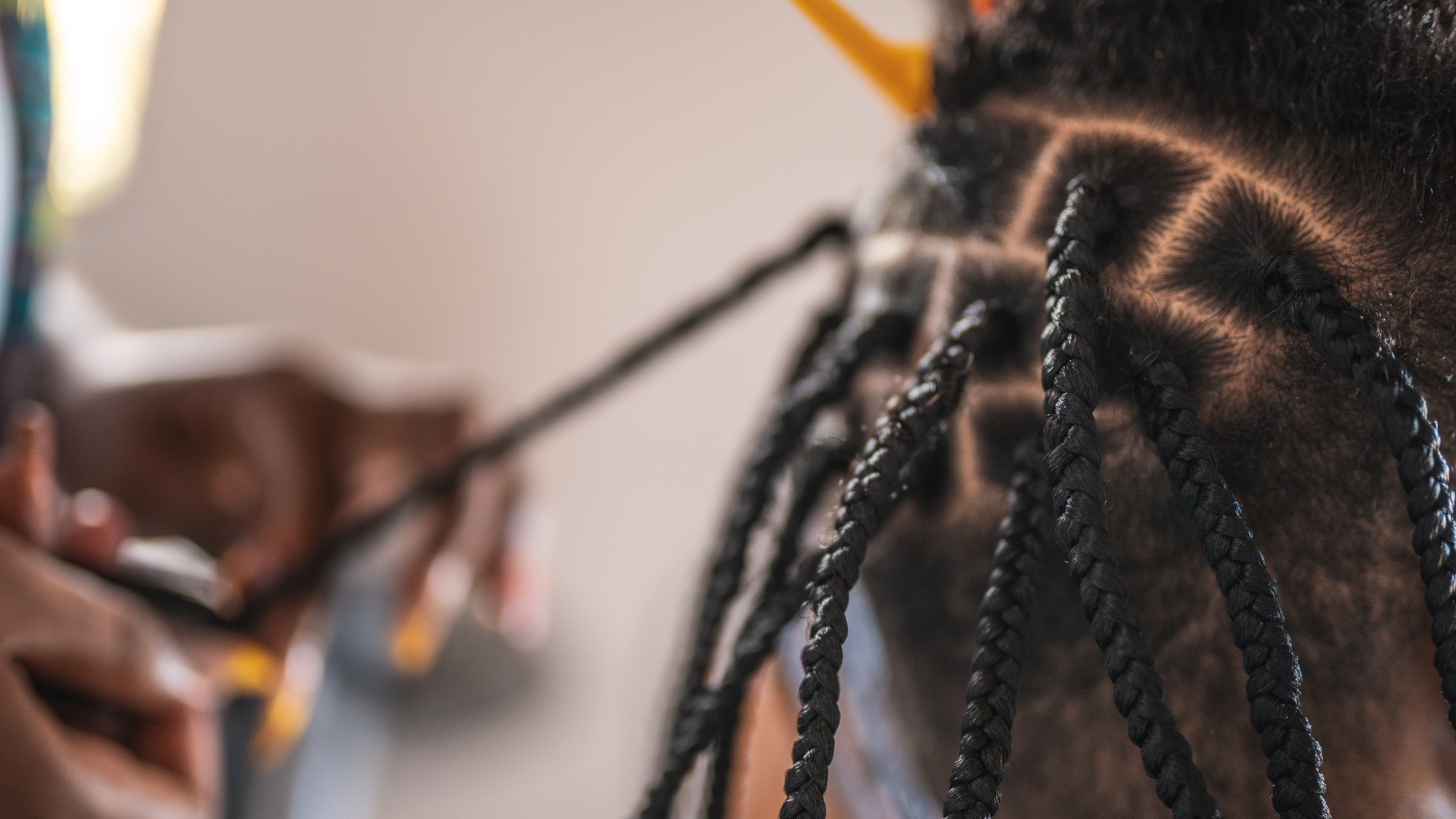 Braids pflegen und waschen: Deine Anleitung für gesunde, glänzende Braids