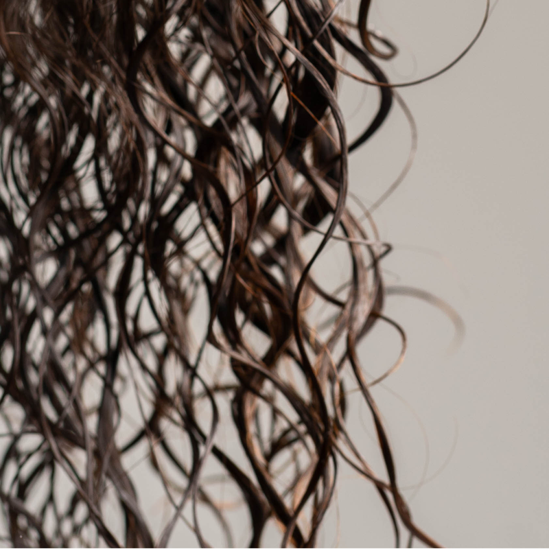 VERVOLLSTÄNDIGE DEINE STYLING ROUTINE